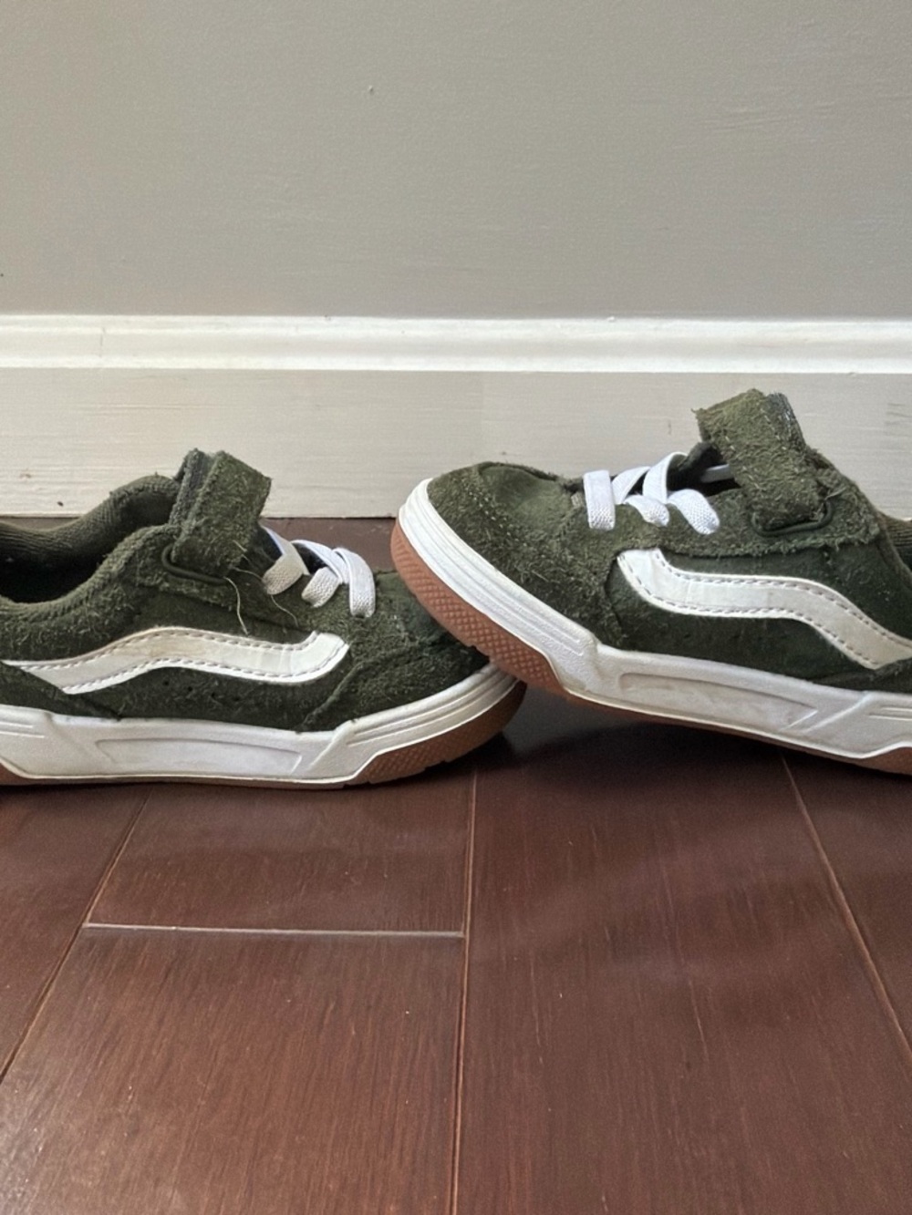 Vans Kids Olive Green and White Low-Top Sneakers